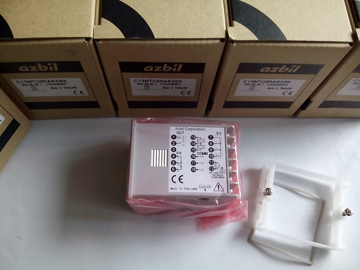 AZBIL C15MTC0RA0300 C15MTC0RA0